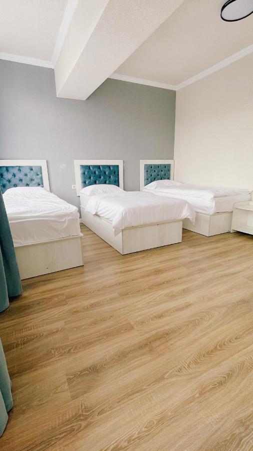 Khan Plaza Almati Kültér fotó