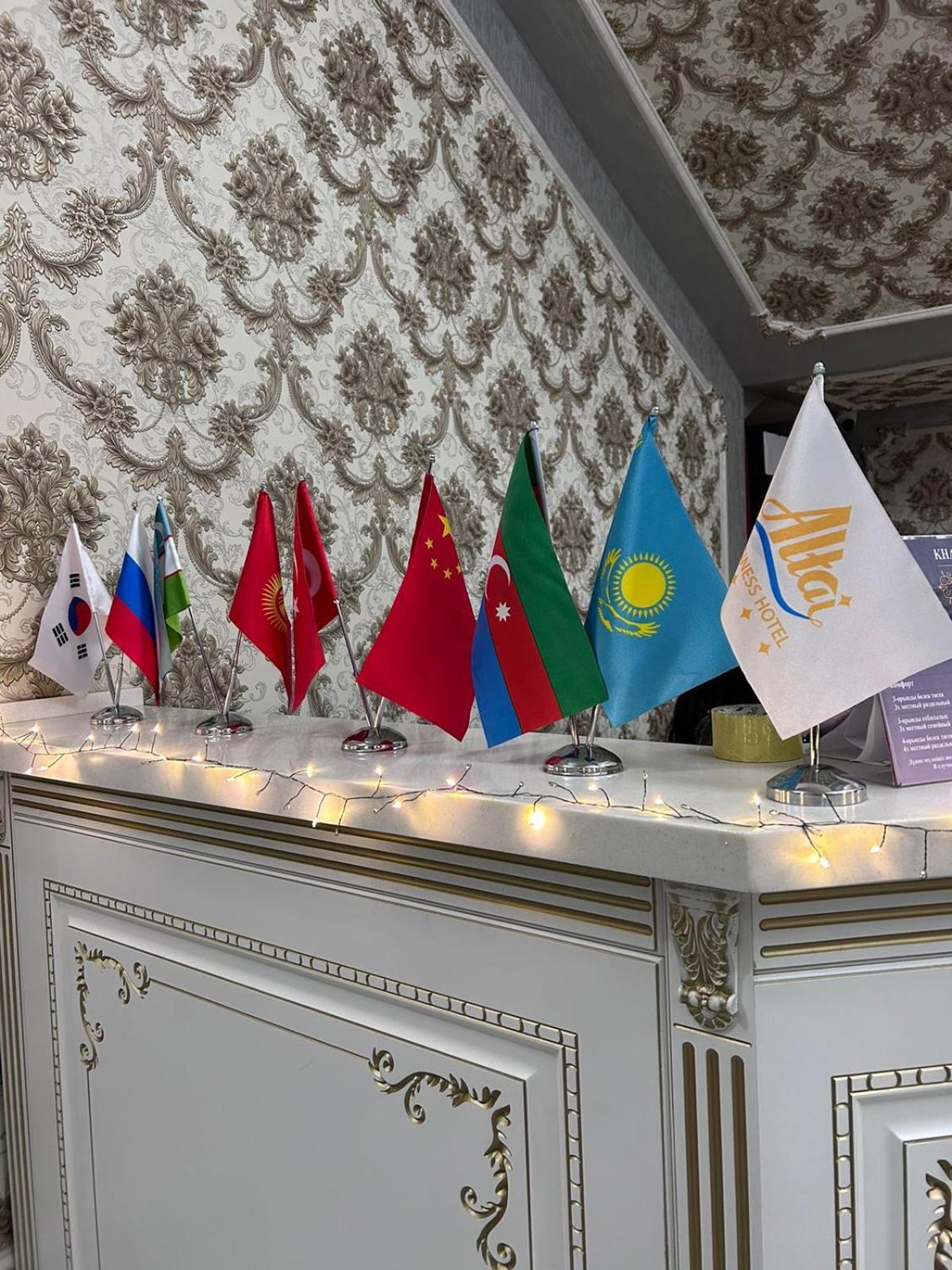 Khan Plaza Almati Kültér fotó
